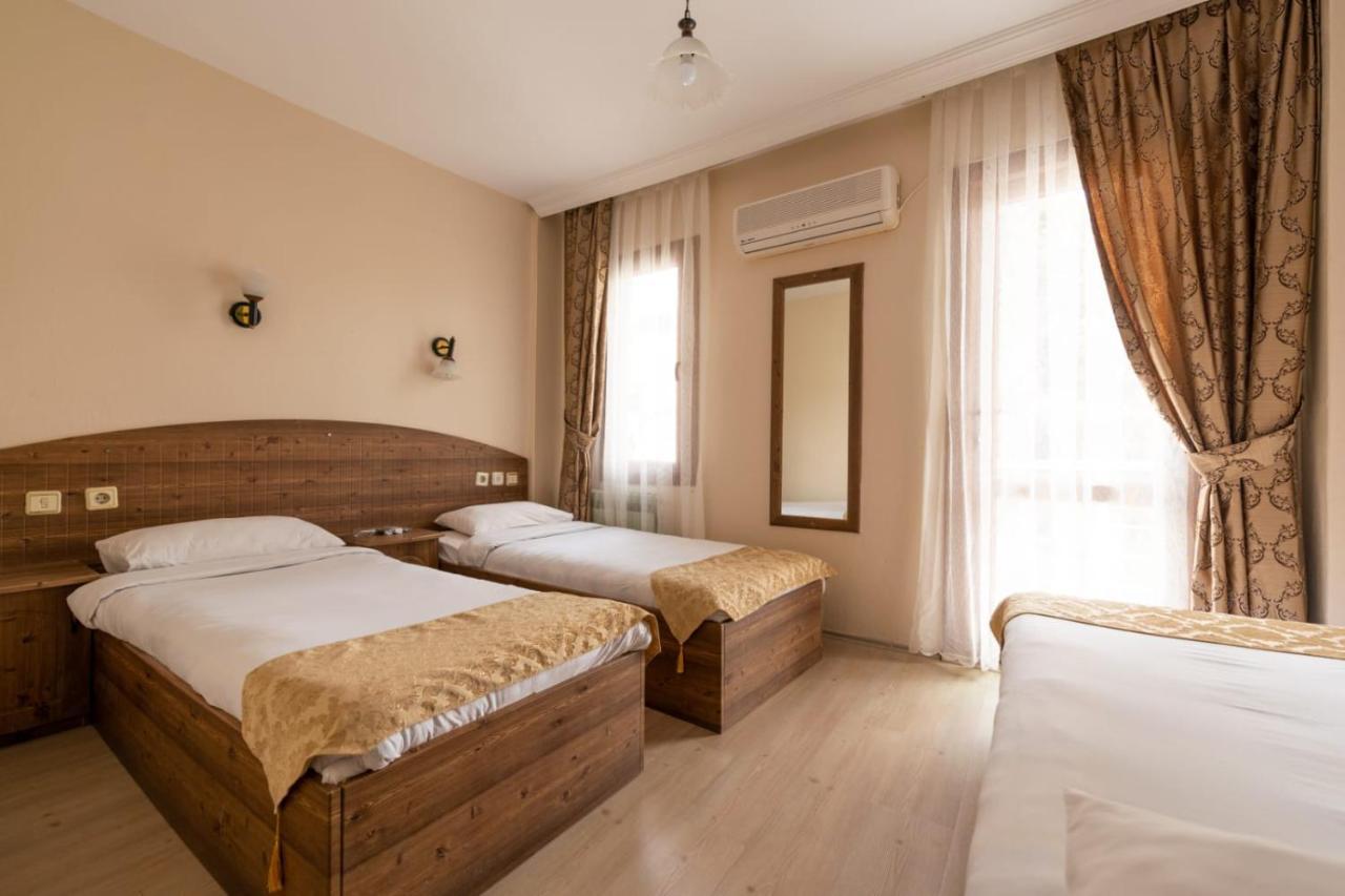 Limon Otel Foça Bagian luar foto